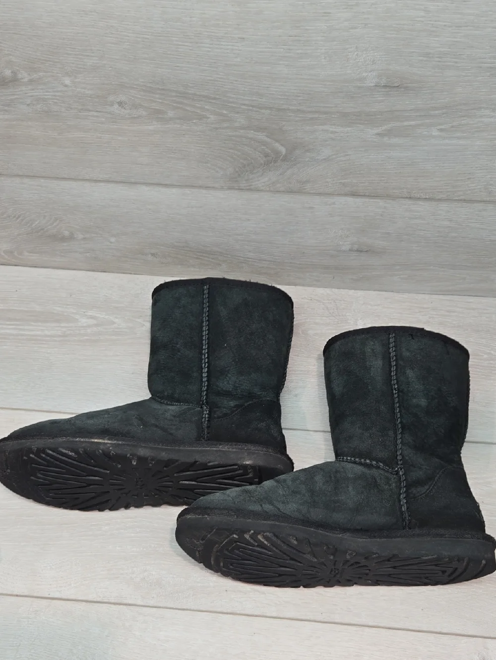 UGG Australia Women Black Suede Mid-Calf Shearling Boots Shoes Sz 6